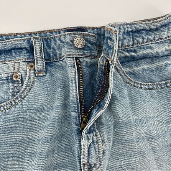 GAP Denim Girl’s High Rise Light Wash Destructed Denim Jean Skirt Size 14 - Picture 7 of 12